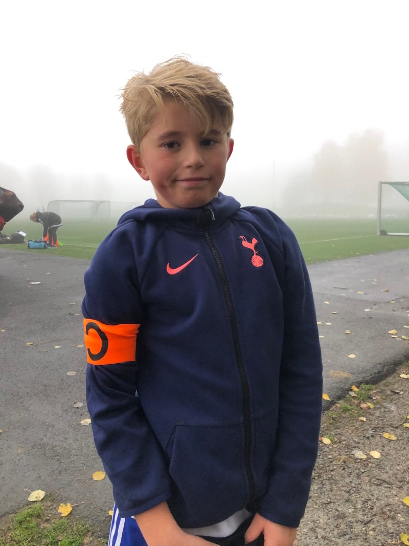 Kristian Kirkeby;<br />Kristian har vist at han kan være stille og oppmerksom når trener snakker, og er samtidig flink til å få de andre til å være stille. Han tar instruksjonene og tips med seg i kamp, og har herlig innsats. Han går foran på treningene, er seriøs og læringsvillig, og dette smitter også over på de andre på laget.&nbsp;<br />​​​​