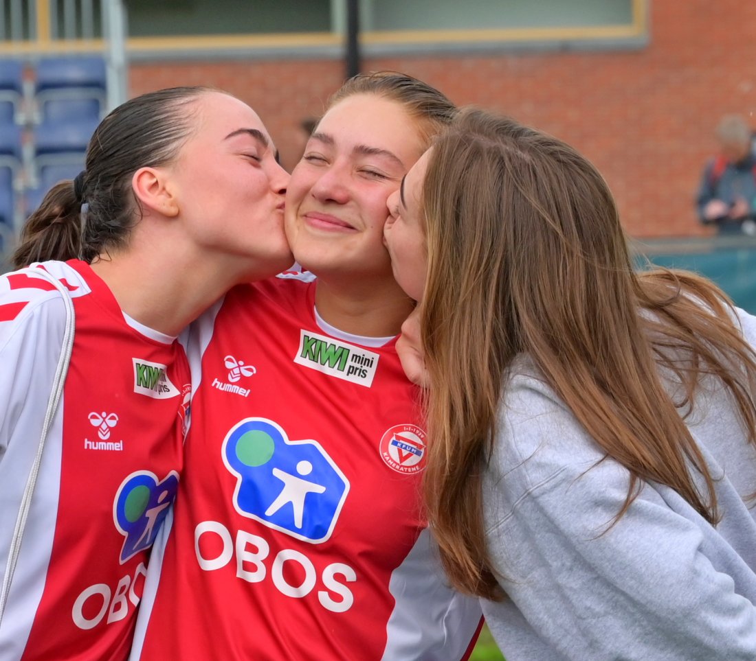 Z62_6788-Ebba-Delia-Julia.JPG