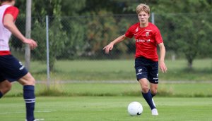 I aksjon på landslagssamling. Foto: NFF