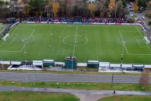 Mange minnerike kamper har vært spilt på KFUM Arena de siste årene. Her fra kampen mot Fredrikstad høsten 2018. Foto: Øyvind Mjelde