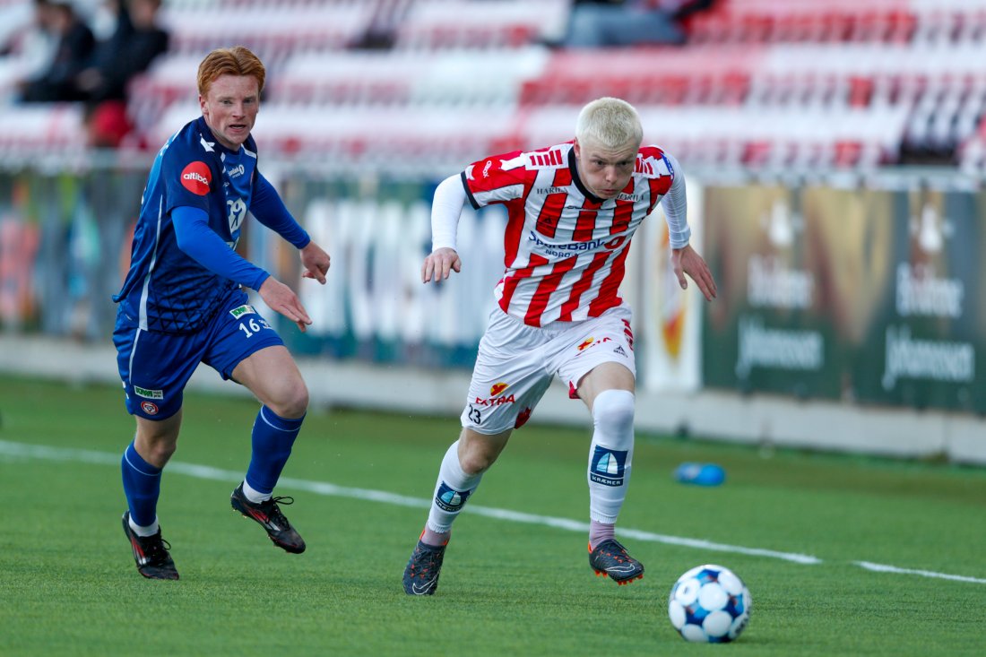<em>Jonas Hjorth scoret kampens eneste mål påå Romssa Arena. Foto: Rune Stoltz Bertinussen / NTB</em>