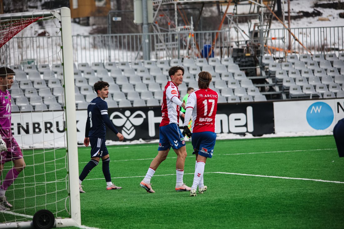 <em>ÉN: Sander Sjøkvist puttet sitt første i KFUM-drakt. Foto: Markus Bratlie</em>