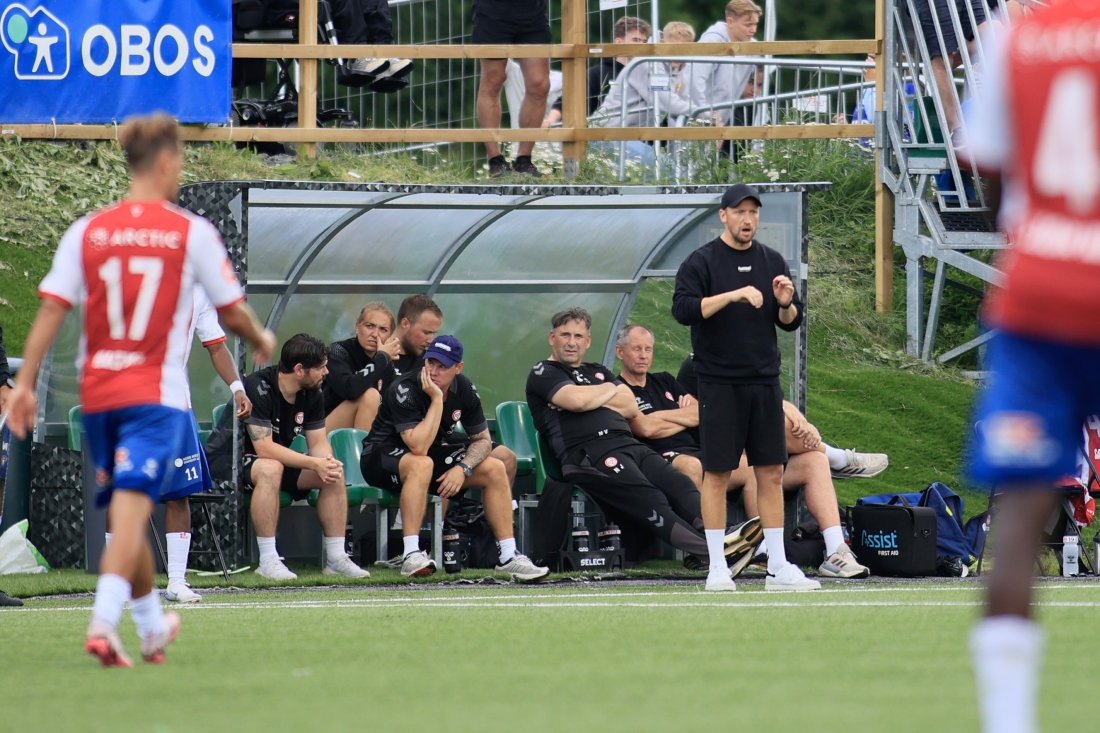 <em>Mye VIF-erfaring på KFUMs trenerbenk. Mandag skal trioen Johannes Moesgaard, Thomas Holm og Daniel Fredheim Holm prøve seg mot gamleklubben. Foto: Tor Erik Schrøder/NTB</em>