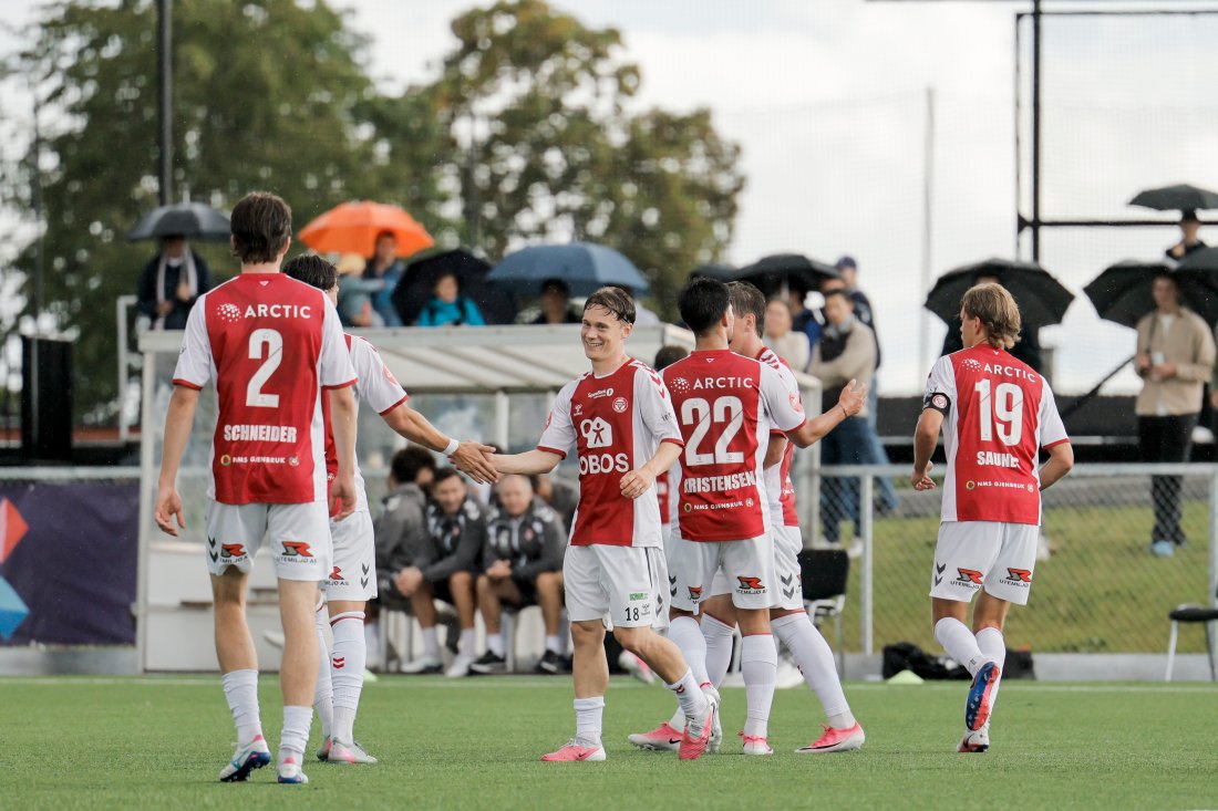 <em>En meget fornøyd Rasmus Eggen Vinge banket inn 0-2. Foto: Jonas Been Henriksen / NTB</em>