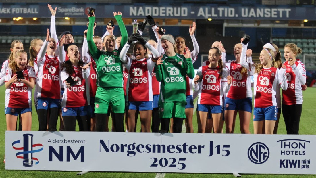 GULLJENTENE! Foto: Thomas Brekke Sæteren/NFF